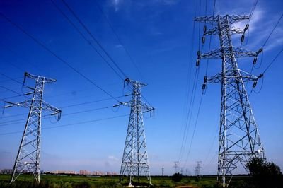 电力科技从“用电自由”到“绿色革命”的核心引擎